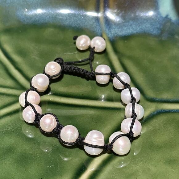 Handcrafted Genuine Freshwater Pearls Strung Bracelet Adjustable Sizing - Picture 1 of 3